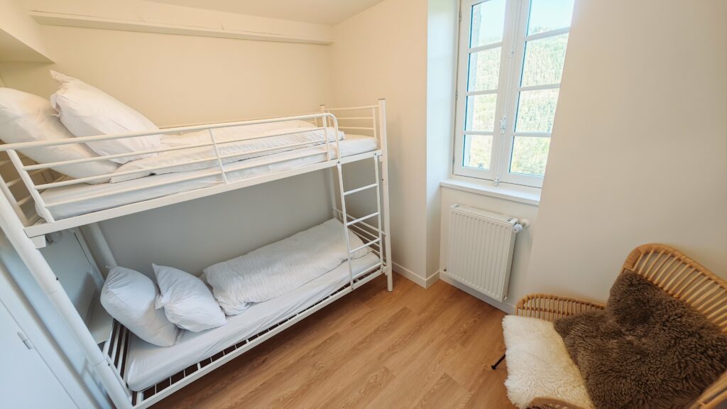 chambre frêne 2 lits